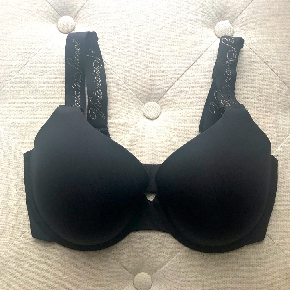 NWOT Victoria’s Secret Body by Victoria Black Bra 32 DDD